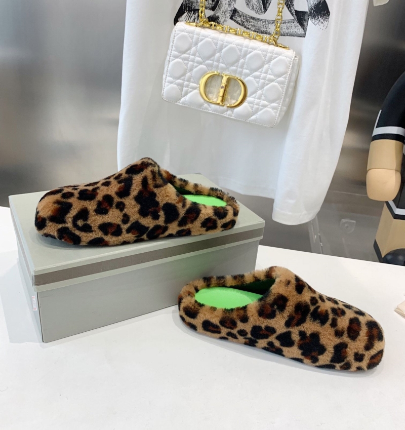 Other Slippers